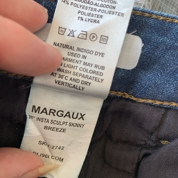 “Margaux” Insta-Sculpt Skinny Jeans in “Breeze” { DL 1961 } - Picture 11 of 15